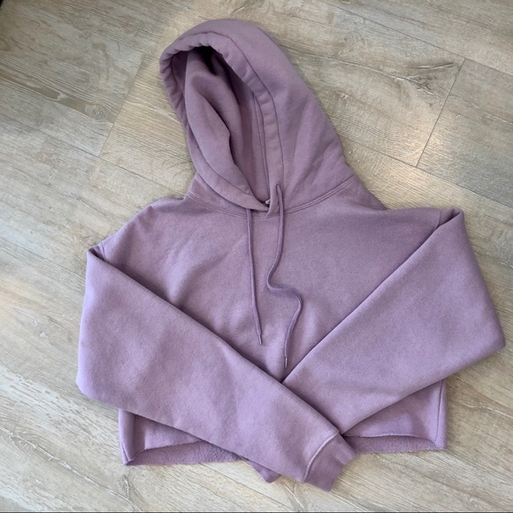Urban Outfitters Lavender Cropped Hoodie 💜 - Picture 4 of 7